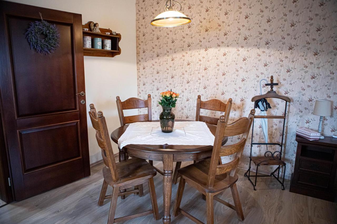 Kalvin Restaurant & Pension Dögös Kültér fotó