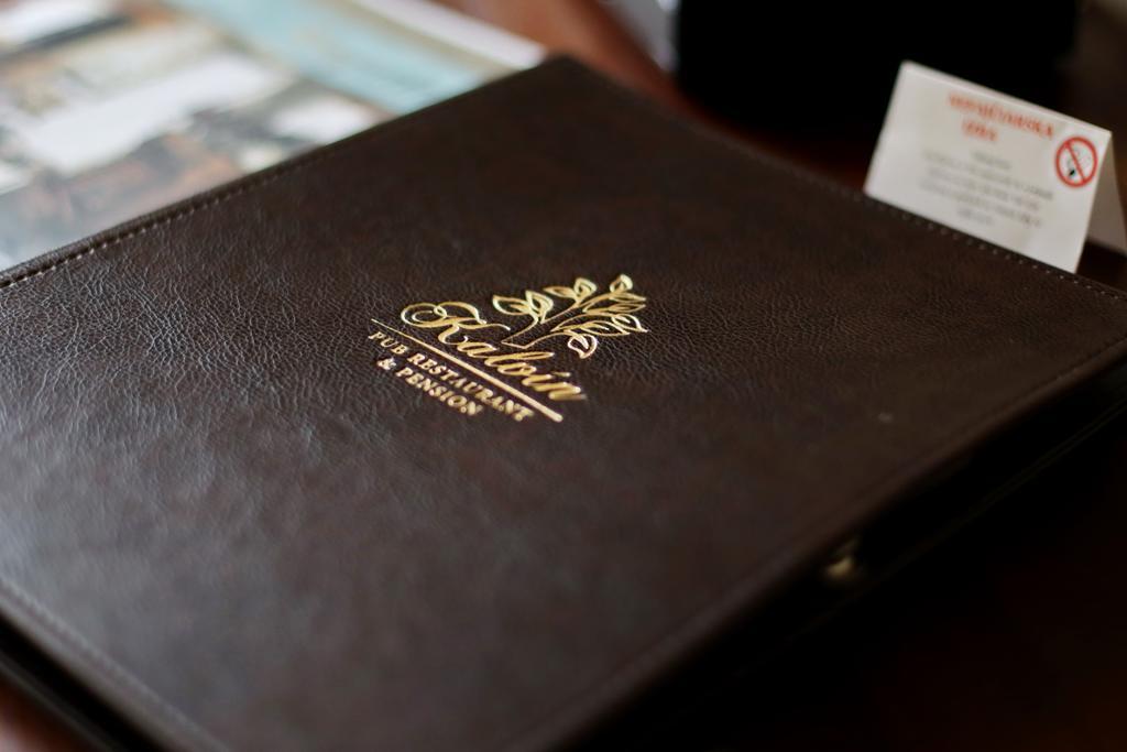 Kalvin Restaurant & Pension Dögös Kültér fotó
