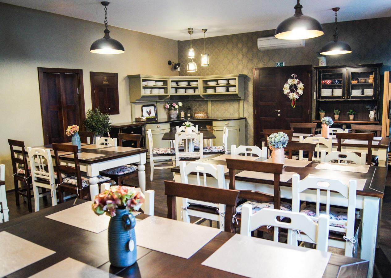 Kalvin Restaurant & Pension Dögös Kültér fotó